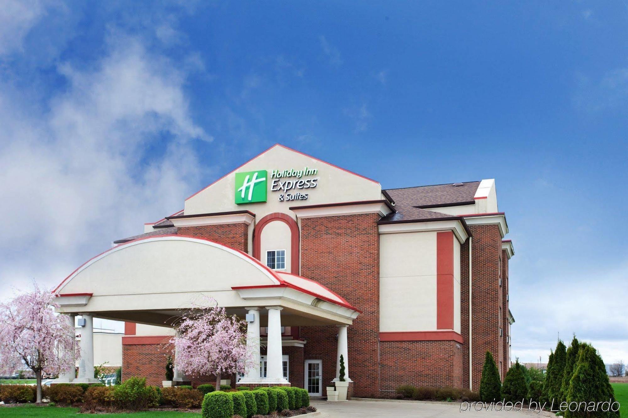 Holiday Inn Express & Suites Danville By Ihg Exterior foto