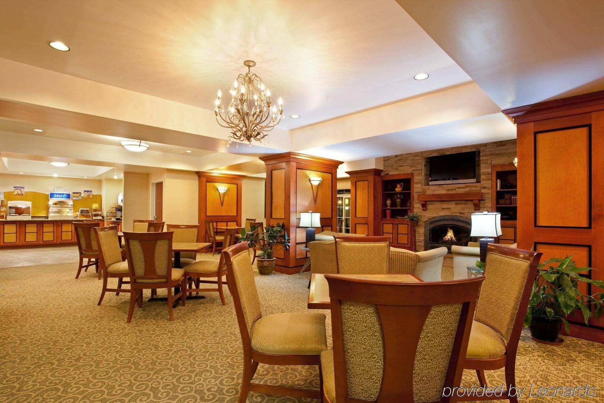 Holiday Inn Express & Suites Danville By Ihg Restaurant foto